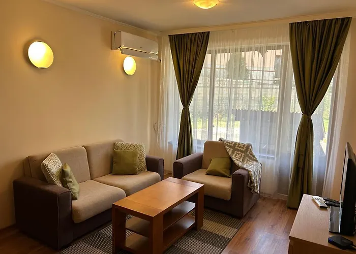 Charming Apartmnet Near Gondola And Bar Street